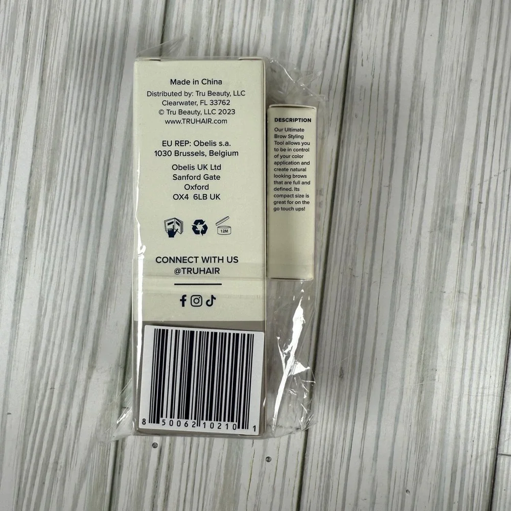TRUHAIR‎ Chelsea Scott Color & Conceal GRAY Hair Concealer .6oz & Brow Tool